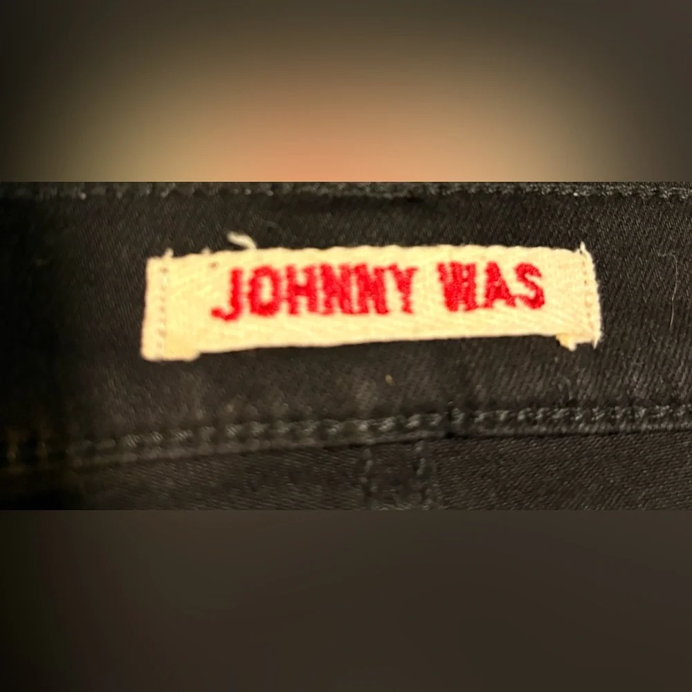 Johnny Was Embroidered Black Crop Jeans Sz 32 - Picture 5 of 9